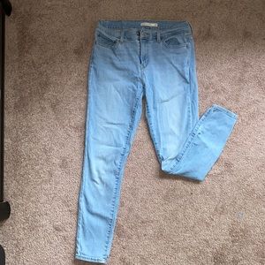 Levi Skinny Jeans